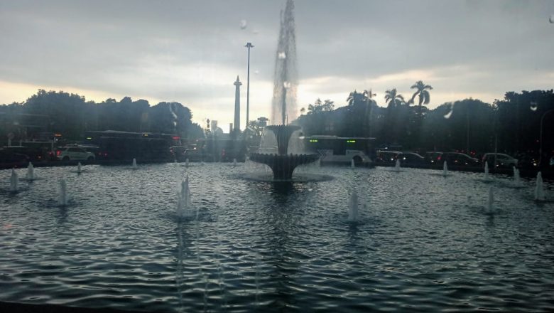 NGABUBURIT BENAR-BENAR NGABUBURIT